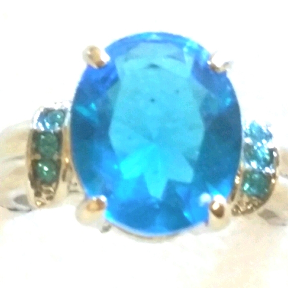 Blue topaz silver ring - Picture 7 of 9